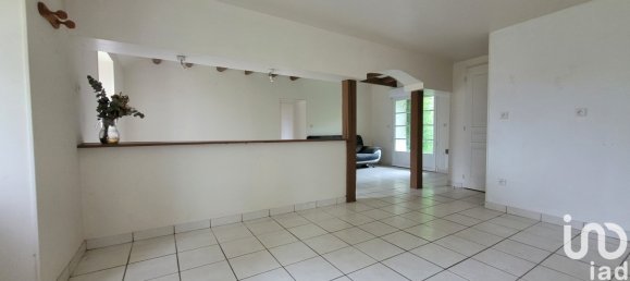 2 bedrooms House in Saint-Pierre-les-Etieux, France No. 151913 14