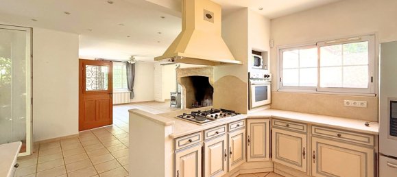 3 Schlafzimmer Villa in L'Isle-sur-la-Sorgue, France, Nr. 295123 7