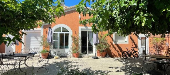 3 Schlafzimmer Villa in L'Isle-sur-la-Sorgue, France, Nr. 295123 2