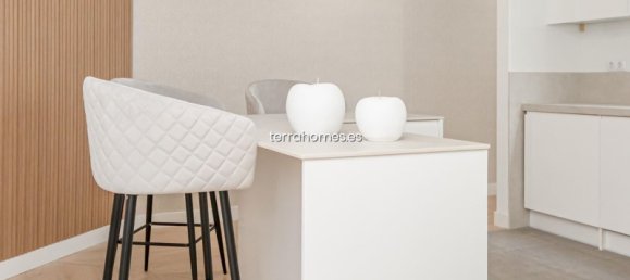 2 bedrooms Apartment in Madrid, Spain No. 122278 12