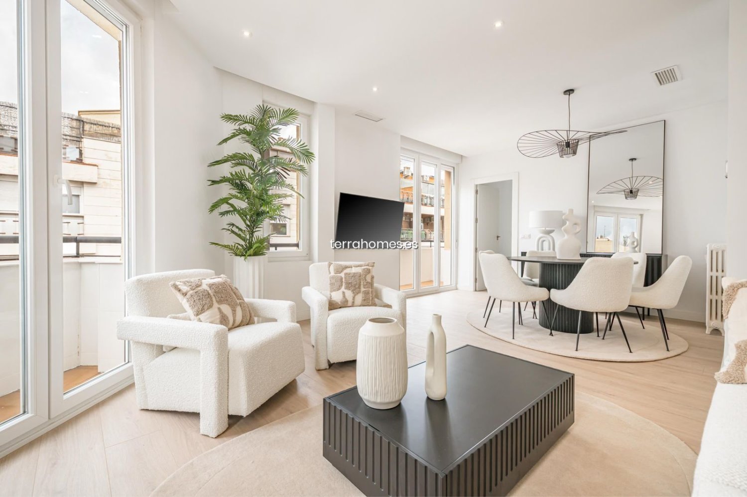 2 bedrooms Apartment in Madrid, Spain No. 122278