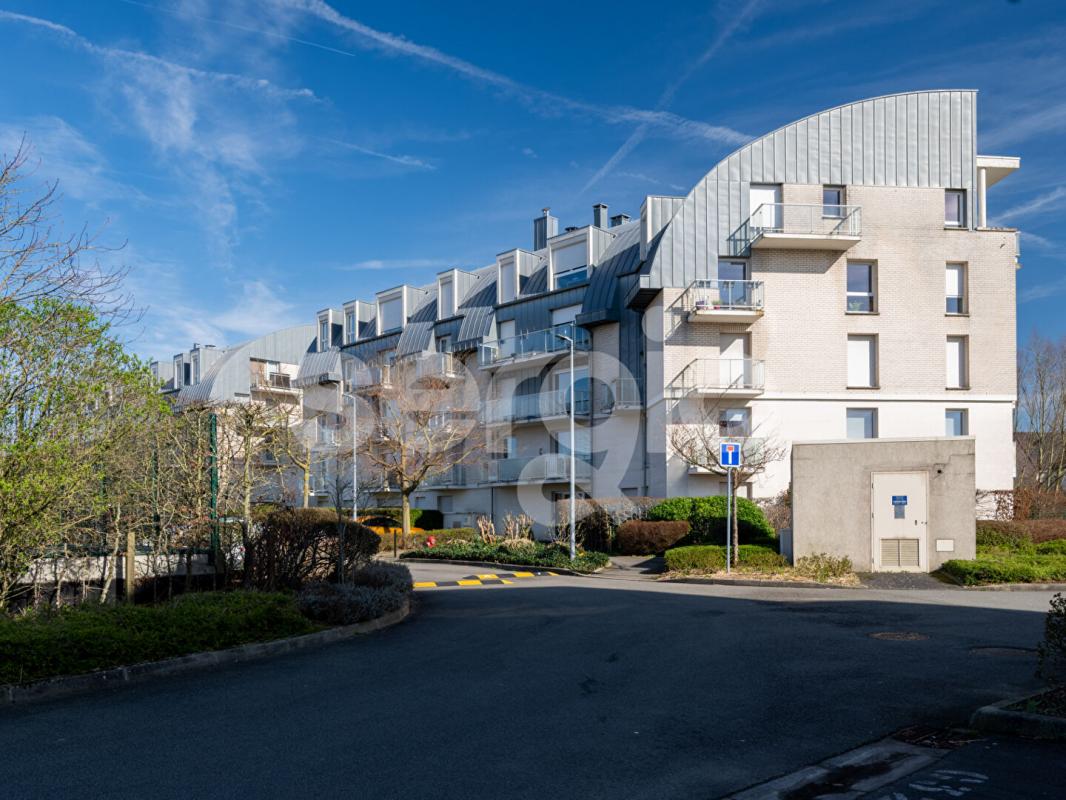 2 bedrooms Apartment in Marcq-en-Baroeul, France No. 78326