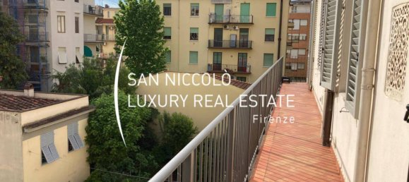 3 Schlafzimmer Wohnung in Florence, Italy, Nr. 210980 5