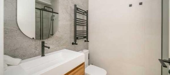 Apartamento de 2 dormitorios en Madrid, Spain No. 123476 9