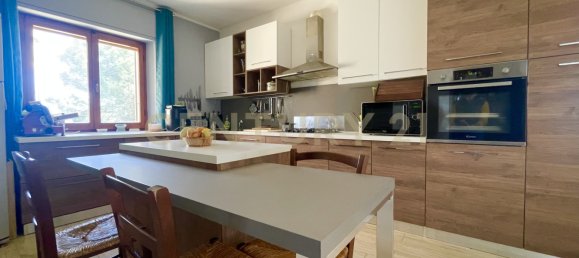 5 Schlafzimmer Haus in Orbetello, Italy, Nr. 44288 22