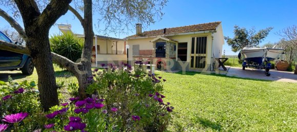 5 Schlafzimmer Haus in Orbetello, Italy, Nr. 44288 4