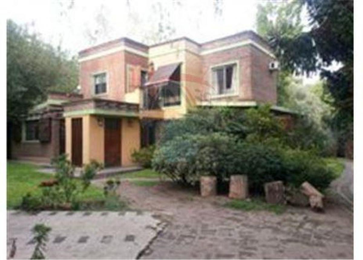 Дом с 5 спальнями в Пилар, Аргентина № 53803