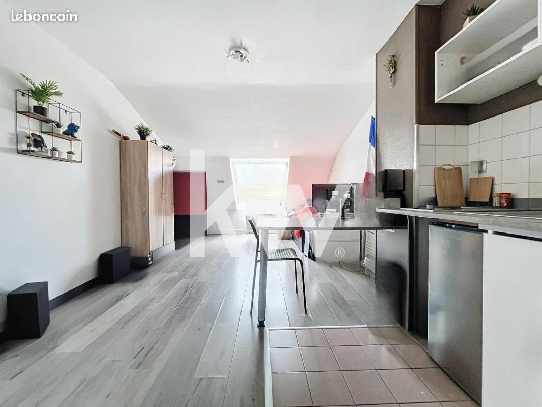 Studio à Reims, France No. 271324