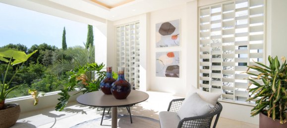 5 bedrooms Villa in Marbella, Spain No. 105524 35