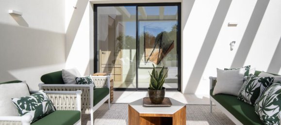 5 bedrooms Villa in Marbella, Spain No. 105524 34