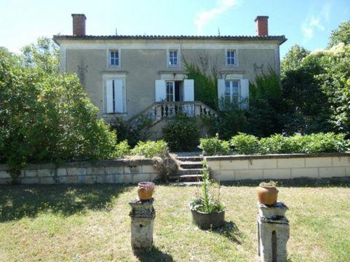 7 bedrooms House in Issigeac, France No. 5810