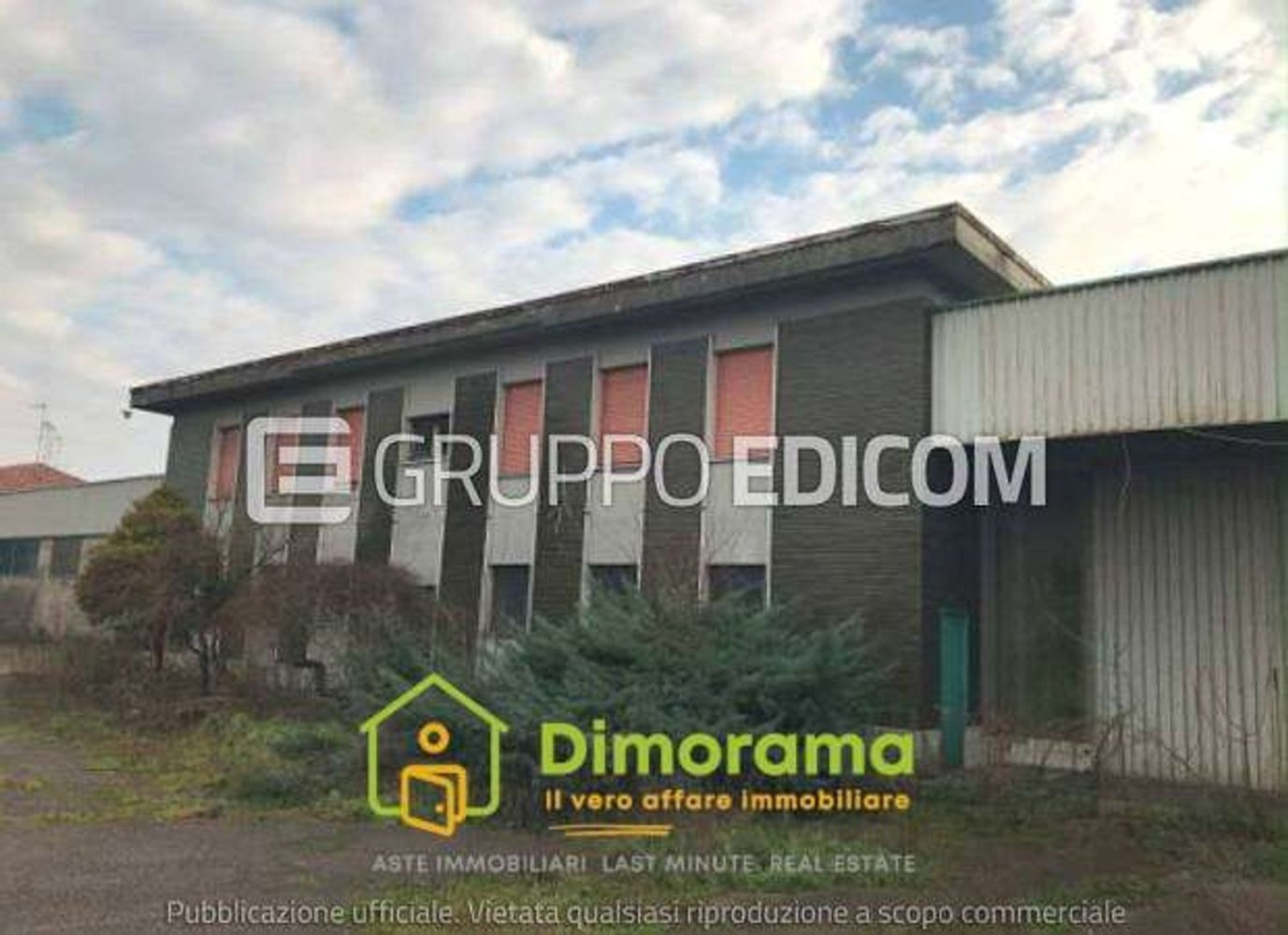 Склад 926м² в Оссона, Италия № 379238