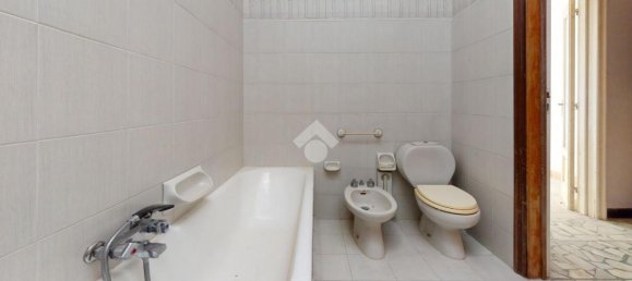 Casa de 4 habitaciónes en Francavilla Fontana, Italy No. 25214 44