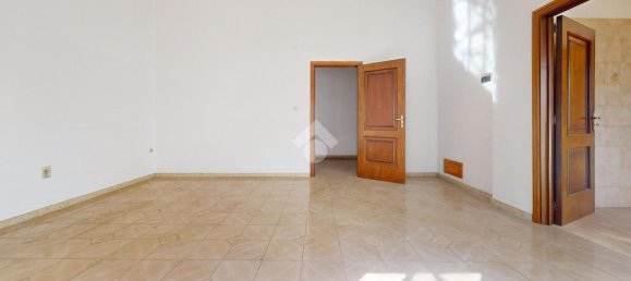 Casa de 4 habitaciónes en Francavilla Fontana, Italy No. 25214 30