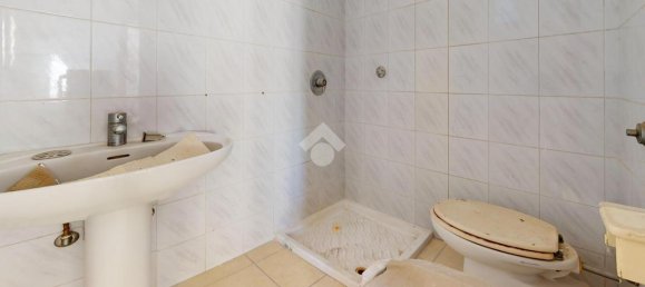 Casa de 4 habitaciónes en Francavilla Fontana, Italy No. 25214 28