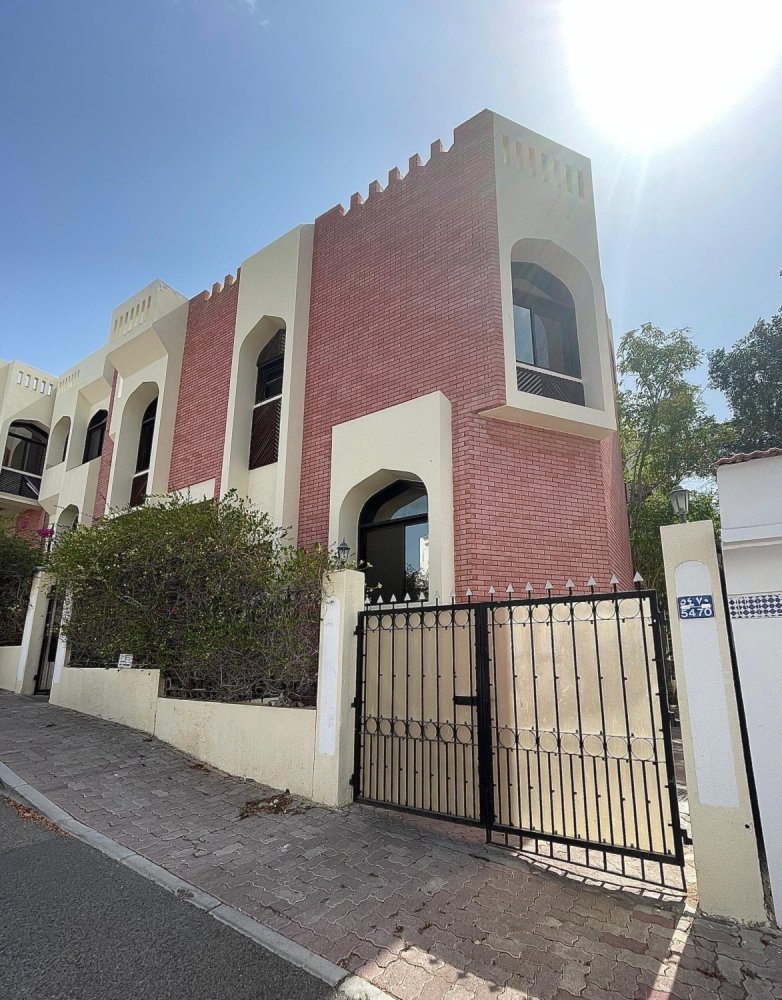 6 غرف نوم فيلا في مسقط, Oman رقم 1507