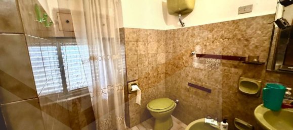 4-salle Appartement à San Giovanni Rotondo, Italy No. 20567 10