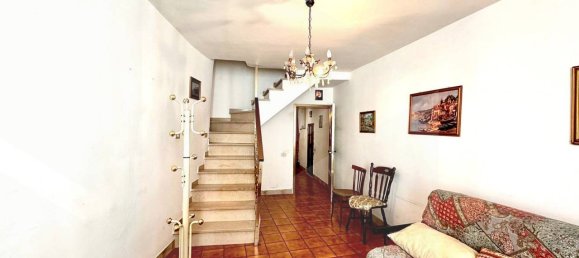 4-salle Appartement à San Giovanni Rotondo, Italy No. 20567 3