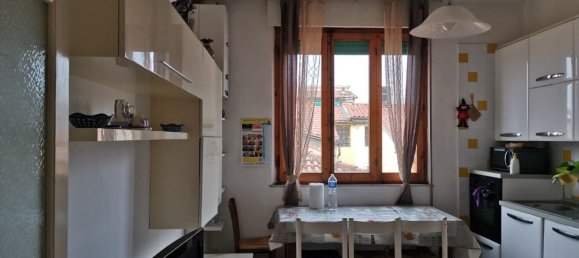 3 rooms Apartment in Poggibonsi, Italy No. 181231 5