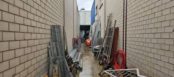 636m² Warehouse in San Fernando de Henares, Spain No. 152497 27