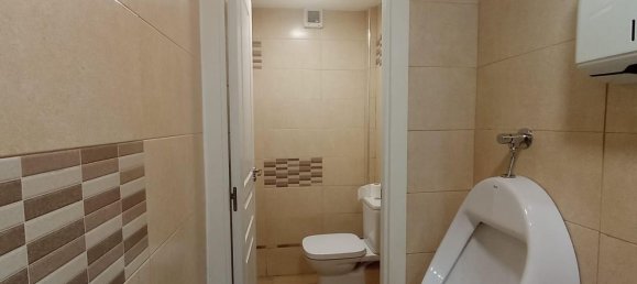 636m² Warehouse in San Fernando de Henares, Spain No. 152497 13