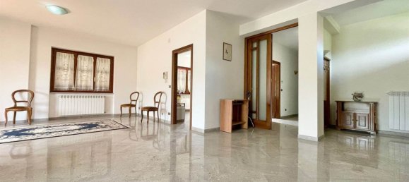 13 rooms Villa in Sora, Italy No. 56368 3