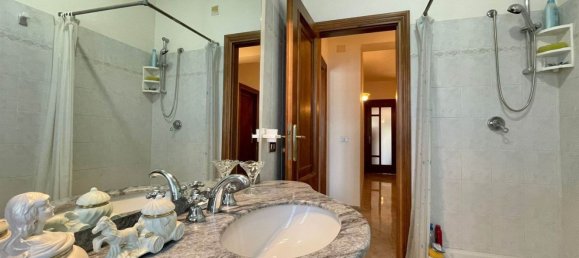 13 rooms Villa in Sora, Italy No. 56368 27