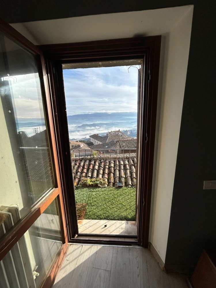 6-Zimmer Penthouse in Todi, Italy, Nr. 140400