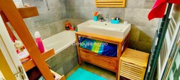 Квартира с 3 спальнями в Севран, Франция № 309667 5