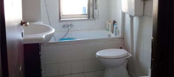 3 rooms Apartment in Melito di Napoli, Italy No. 223445 12