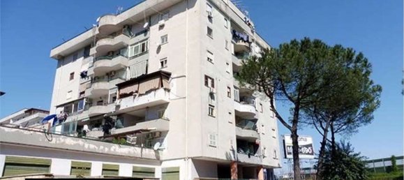 3 rooms Apartment in Melito di Napoli, Italy No. 223445 10