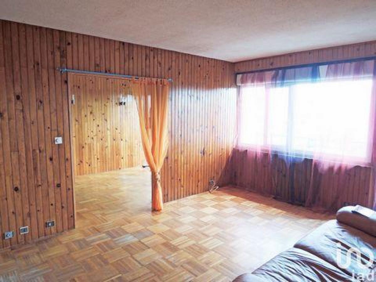 Apartamento com 3 quartos em condomínio em Gagny, France N.º 37011
