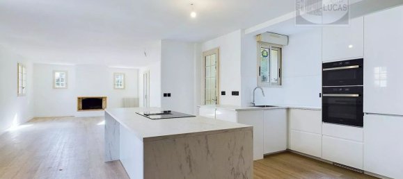 4 Schlafzimmer Haus in Verrieres-le-Buisson, France, Nr. 179774 2