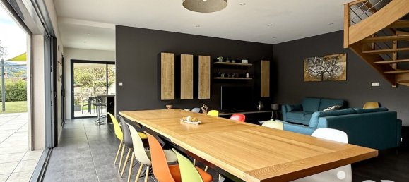 5 bedrooms House in Tarare, France No. 308042 7