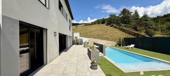 5 bedrooms House in Tarare, France No. 308042 2