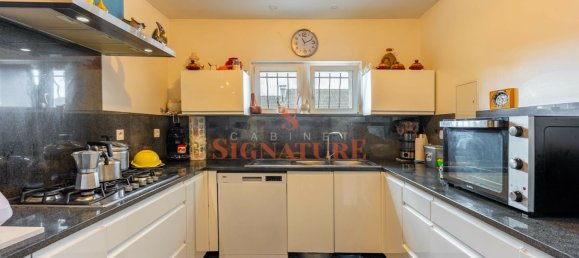 4 bedrooms House in Florange, France No. 300103 4