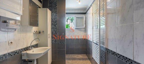 4 bedrooms House in Florange, France No. 300103 7