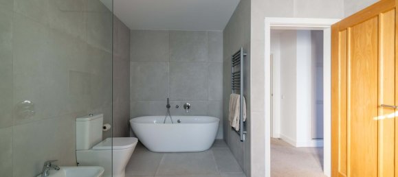 5 bedrooms Villa in Budens, Portugal No. 131845 28