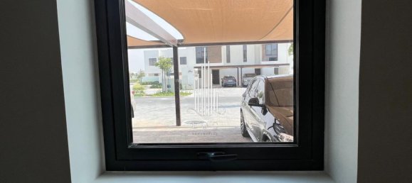 2 bedrooms Townhouse in Yas Island, UAE No. 35659 12