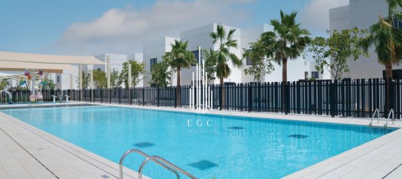 2 bedrooms Townhouse in Yas Island, UAE No. 35659 3