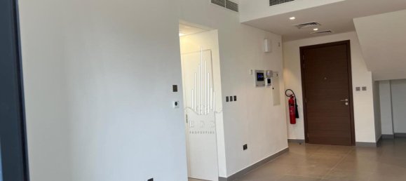 2 bedrooms Townhouse in Yas Island, UAE No. 35659 13