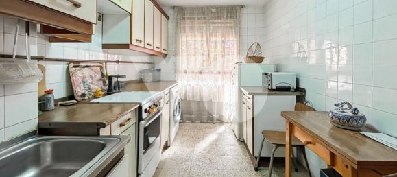 Apartamento de 2 dormitorios en Madrid, Spain No. 155979 17