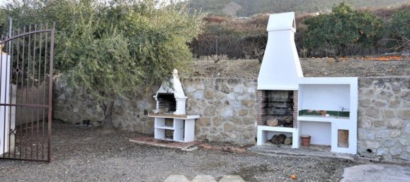 3 bedrooms House in Alcaucin, Spain No. 45171 2