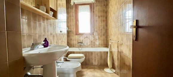 3 bedrooms Apartment in Monserrato, Italy No. 264993 10