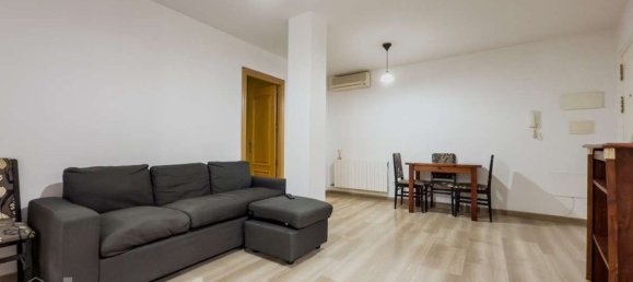 2 bedrooms Apartment in Cornella De Llobregat, Spain No. 137101 3