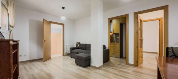 2 bedrooms Apartment in Cornella De Llobregat, Spain No. 137101 2
