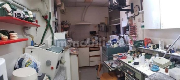 4 rooms Office in Rome, Italy No. 319535 6