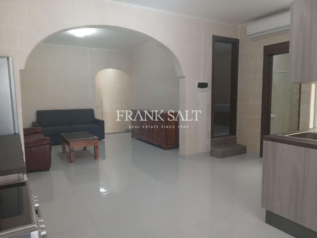 Мезонет с 3 спальнями в Надур, Мальта № 6089