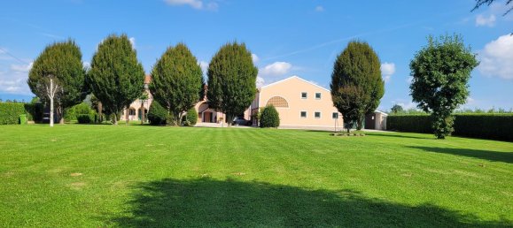 10 bedrooms Villa in San Giorgio in Bosco, Italy No. 334869 7