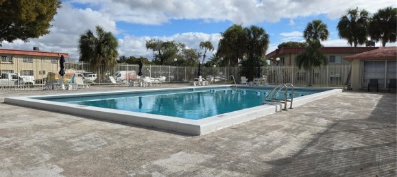 3 dormitorios propiedad comercial en venta en Miami, Miami-Dade, Florida, USA № 615781 4